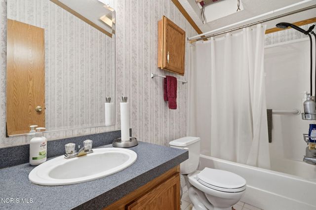 8626 Yawberg Road, Whitehouse, OH 43571