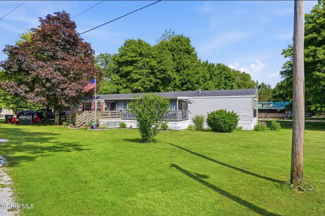 8626 Yawberg Road, Whitehouse, OH 43571