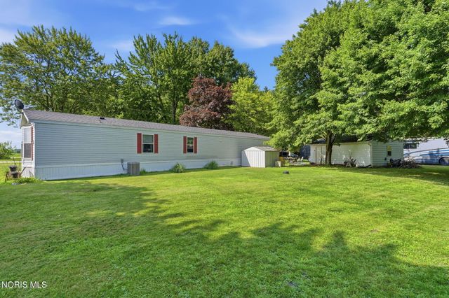 8626 Yawberg Road, Whitehouse, OH 43571
