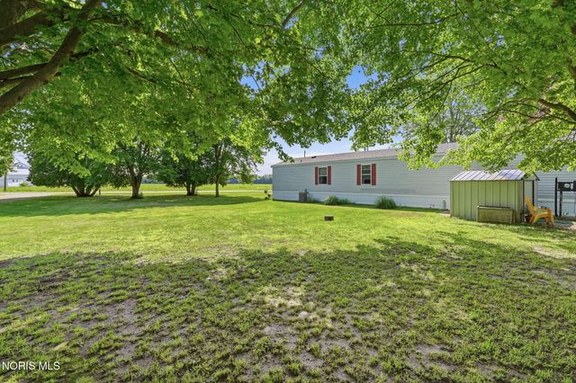 8626 Yawberg Road, Whitehouse, OH 43571