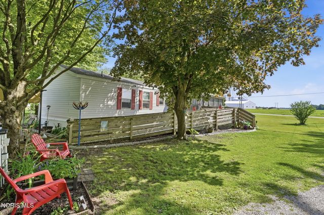8626 Yawberg Road, Whitehouse, OH 43571