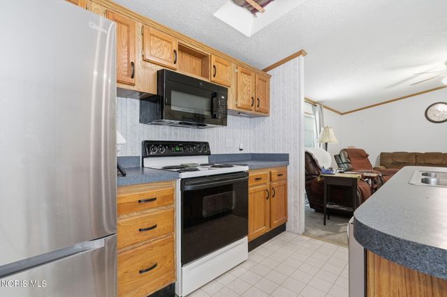 8626 Yawberg Road, Whitehouse, OH 43571