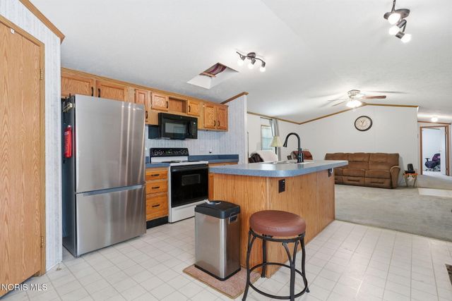 8626 Yawberg Road, Whitehouse, OH 43571