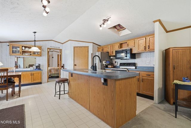 8626 Yawberg Road, Whitehouse, OH 43571