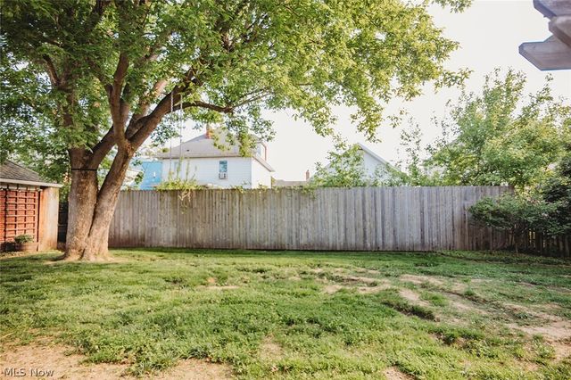 1225 Washington Avenue, Parkersburg, WV 26101