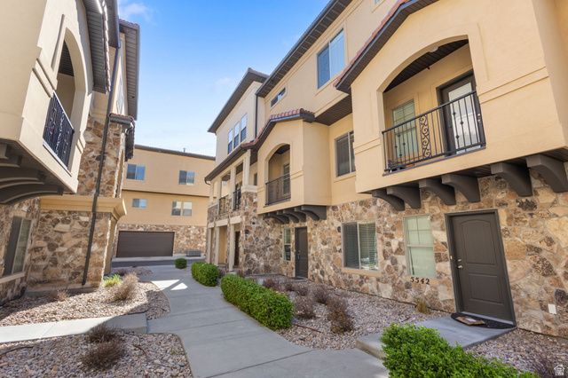 5538 W NAPLES DR, Highland, UT 84003