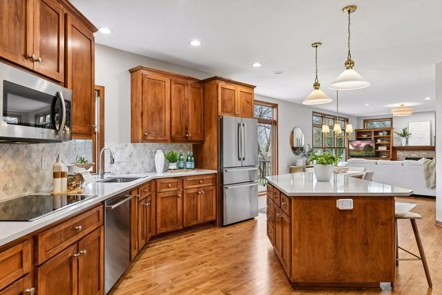 1360 Zircon Lane N, Plymouth, MN 55447