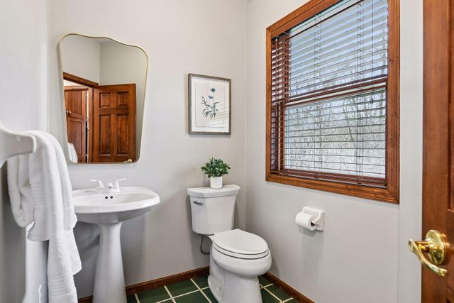 1360 Zircon Lane N, Plymouth, MN 55447