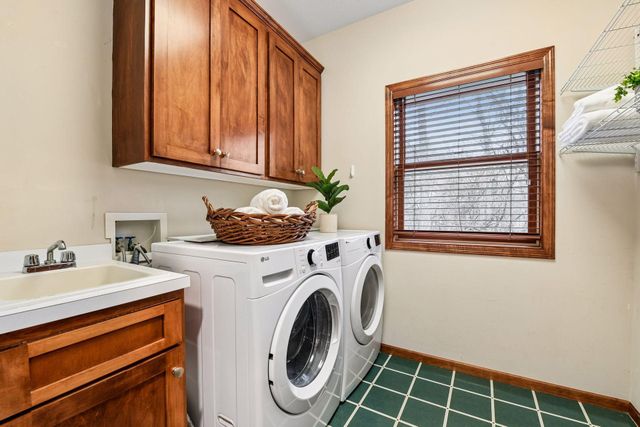 1360 Zircon Lane N, Plymouth, MN 55447