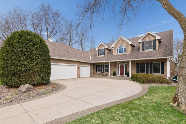 1360 Zircon Lane N, Plymouth, MN 55447