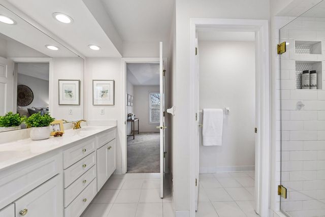 1360 Zircon Lane N, Plymouth, MN 55447