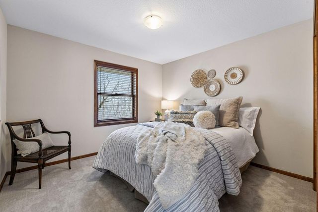 1360 Zircon Lane N, Plymouth, MN 55447