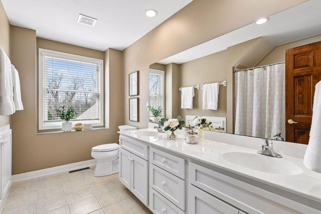 1360 Zircon Lane N, Plymouth, MN 55447