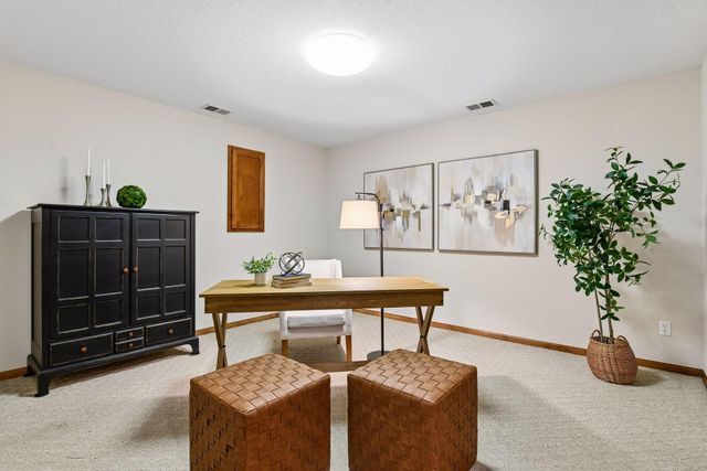 1360 Zircon Lane N, Plymouth, MN 55447