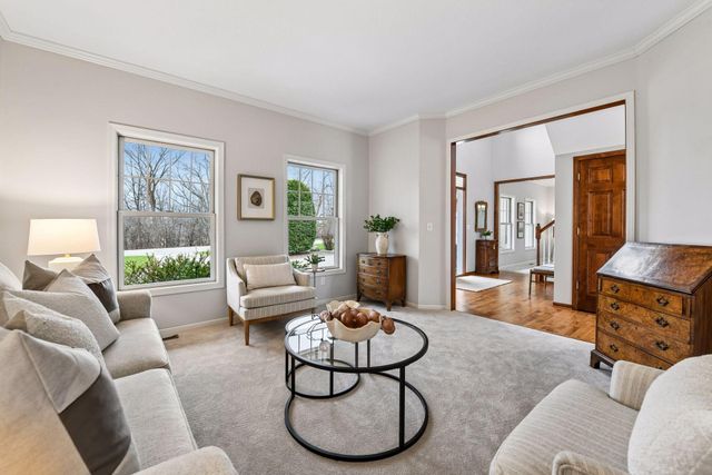 1360 Zircon Lane N, Plymouth, MN 55447