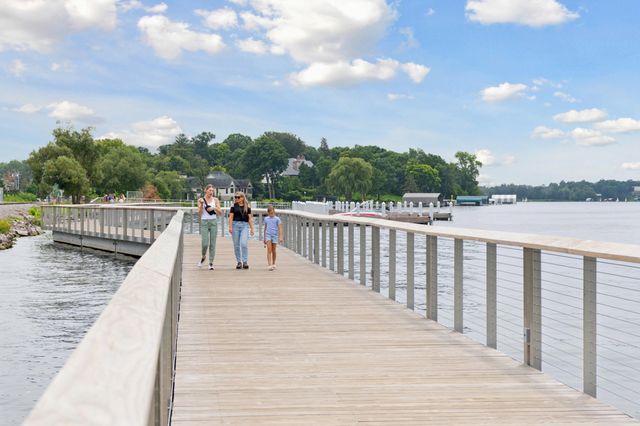 1360 Zircon Lane N, Plymouth, MN 55447