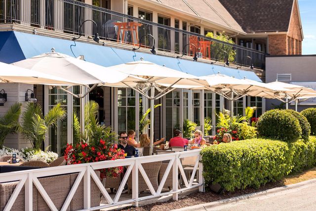 1360 Zircon Lane N, Plymouth, MN 55447