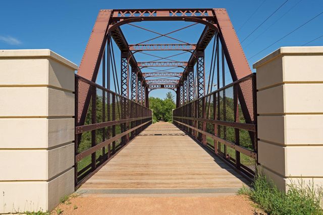 1360 Zircon Lane N, Plymouth, MN 55447