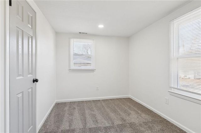 705 E Shady Lane, Harrisonville, MO 64701