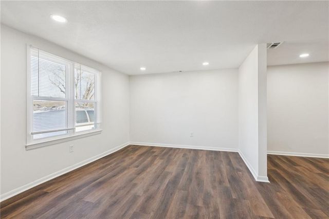 705 E Shady Lane, Harrisonville, MO 64701