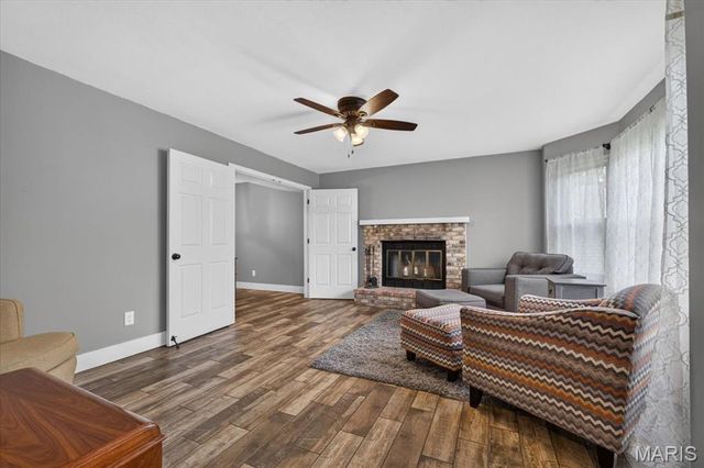 1191 Colby Court, St Peters, MO 63376