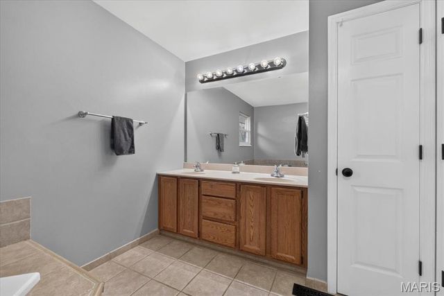 1191 Colby Court, St Peters, MO 63376