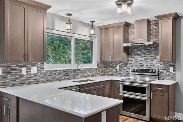 1191 Colby Court, St Peters, MO 63376