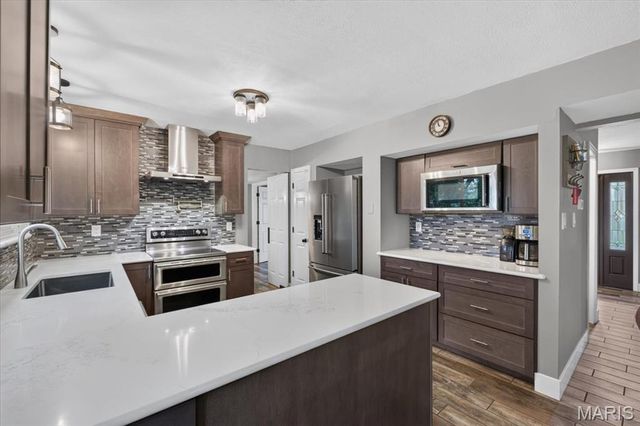 1191 Colby Court, St Peters, MO 63376