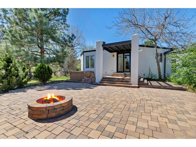 5200 Sunset Dr, Littleton, CO 80123