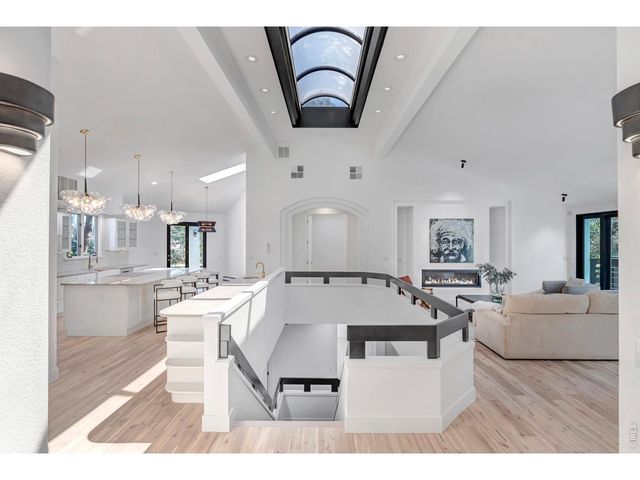 5200 Sunset Dr, Littleton, CO 80123