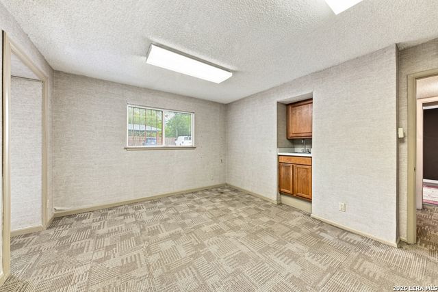 1131 BABCOCK RD, San Antonio, TX 78201