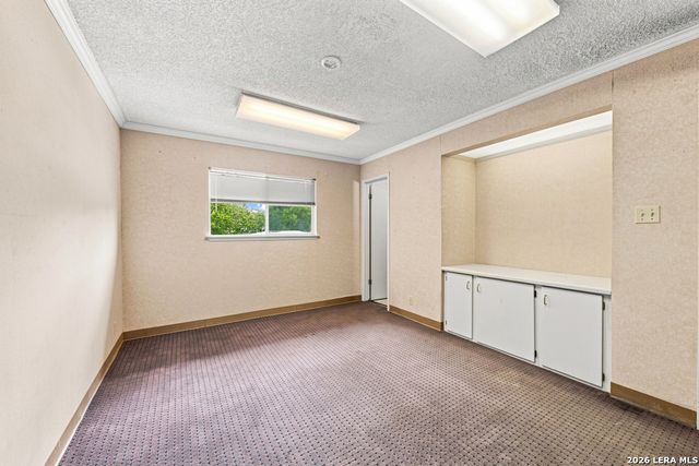 1131 BABCOCK RD, San Antonio, TX 78201