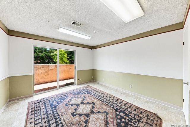 1131 BABCOCK RD, San Antonio, TX 78201