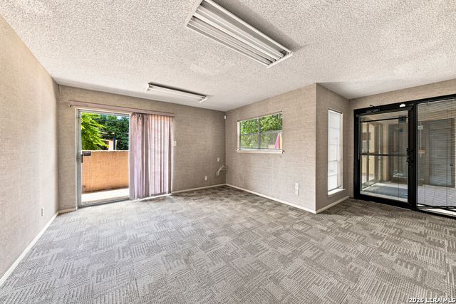 1131 BABCOCK RD, San Antonio, TX 78201