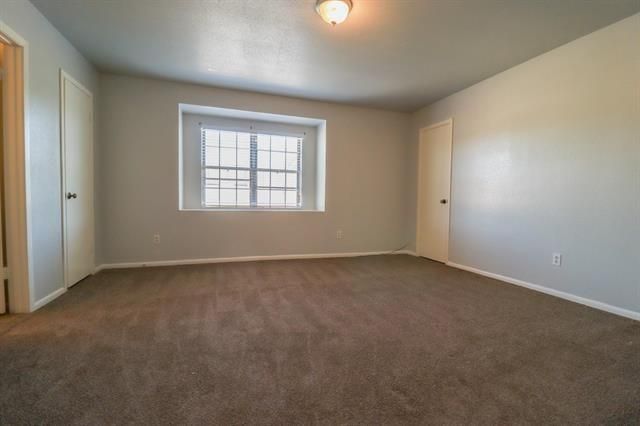 5725 Townhouse Lane, Beaumont, TX 77707