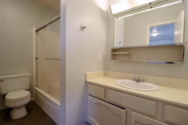 5725 Townhouse Lane, Beaumont, TX 77707