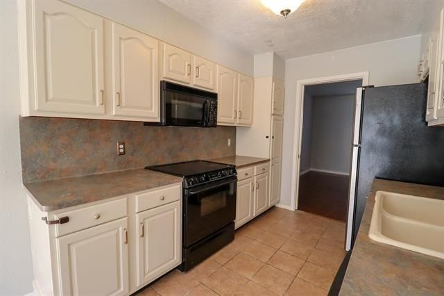 5725 Townhouse Lane, Beaumont, TX 77707