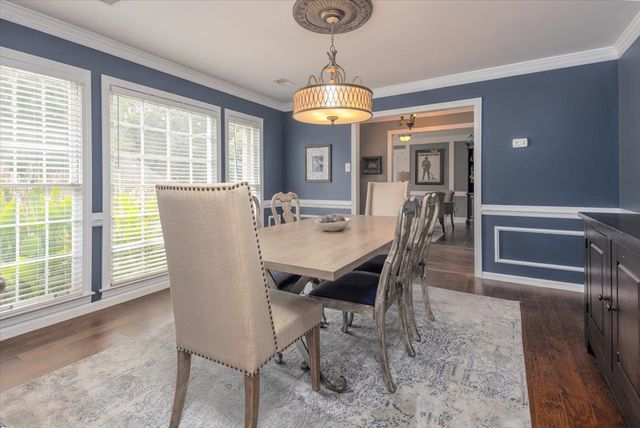 2899 OAKLEIGH LN, Germantown, TN 38138