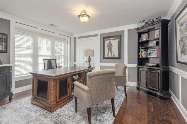 2899 OAKLEIGH LN, Germantown, TN 38138