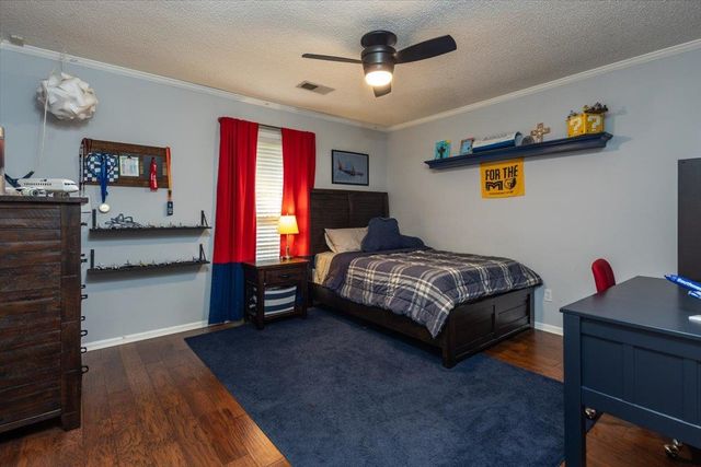 2899 OAKLEIGH LN, Germantown, TN 38138