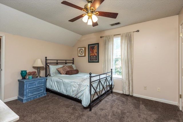 2899 OAKLEIGH LN, Germantown, TN 38138