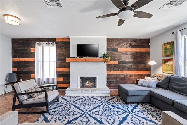 7417 Elk Pass DR, Austin, TX 78744