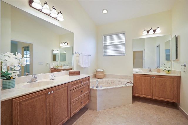 4211 64TH AVENUE E, Sarasota, FL 34243