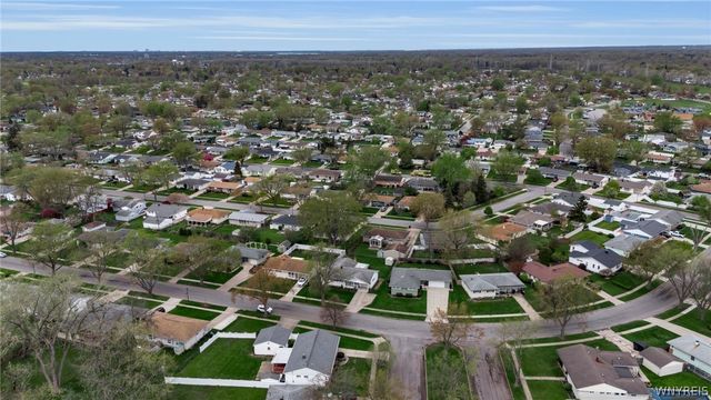 268 Evergreen Drive, Tonawanda, NY 14150