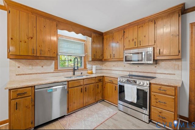 4550 Little Ridge Ln, Chesterfield, VA 23832