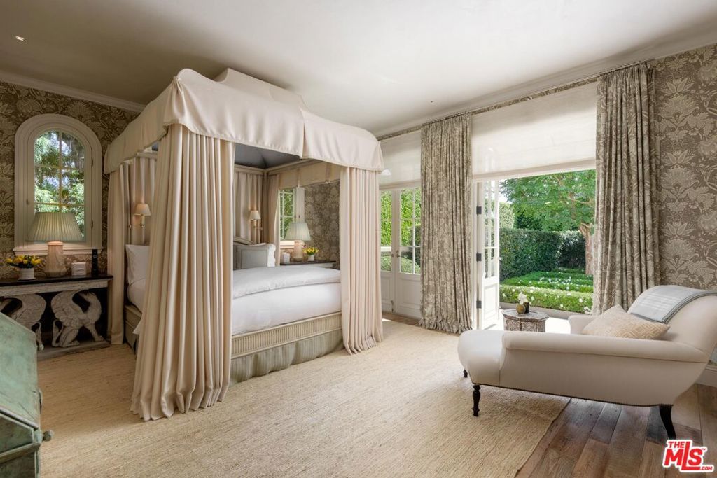 Image 19 of property listing at 2910 Sycamore Canyon Road, Montecito, CA 93108