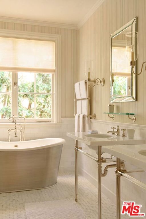 Image 20 of property listing at 2910 Sycamore Canyon Road, Montecito, CA 93108