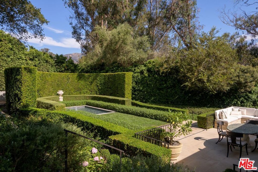 Image 22 of property listing at 2910 Sycamore Canyon Road, Montecito, CA 93108