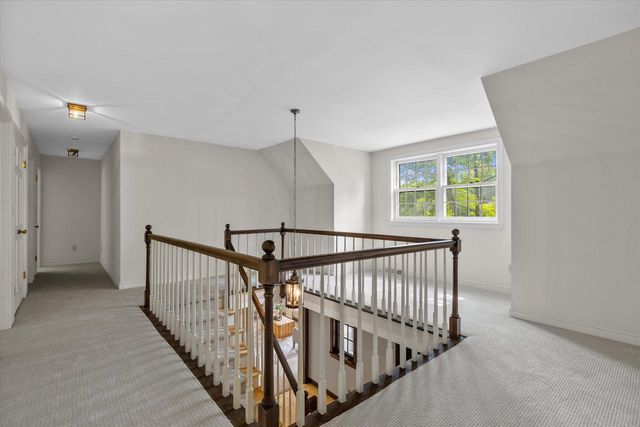 1520 W Manor LANE, River Hills, WI 53217