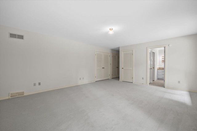 1520 W Manor LANE, River Hills, WI 53217